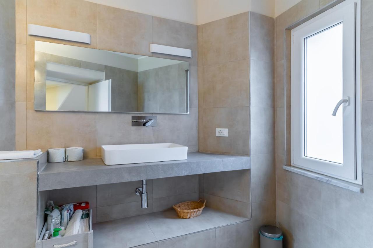 Comfy & Roomy Apt - View On The Ligurian Hills! Vezzano Ligure Eksteriør bilde